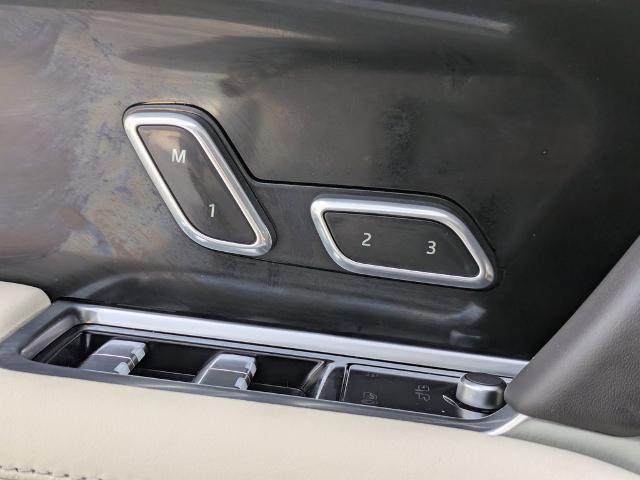 2026 Land Rover Range Rover AUTOBIOGRAPHY