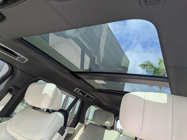 2026 Land Rover Range Rover AUTOBIOGRAPHY