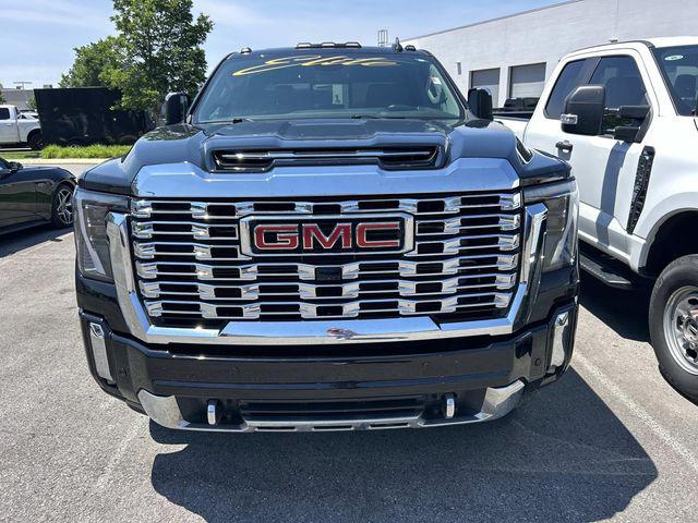 2025 GMC Sierra 3500HD Denali