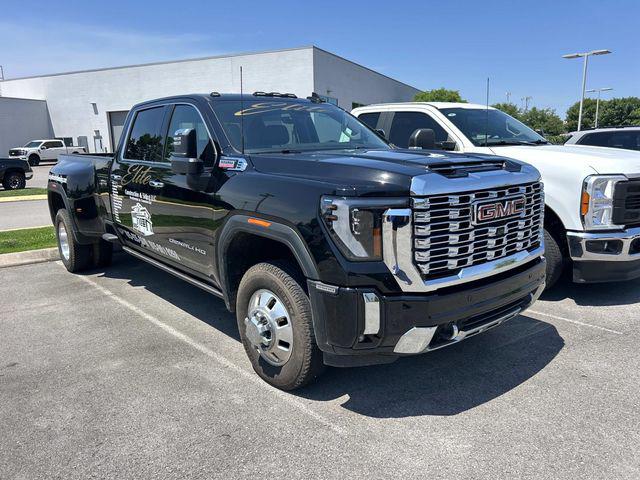 2025 GMC Sierra 3500HD Denali