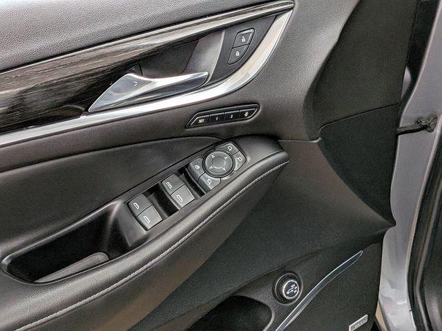 2019 Buick Enclave AWD Avenir
