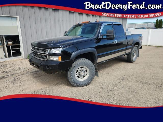 2005 Chevrolet Silverado 2500HD LT for sale in Maquoketa, IA