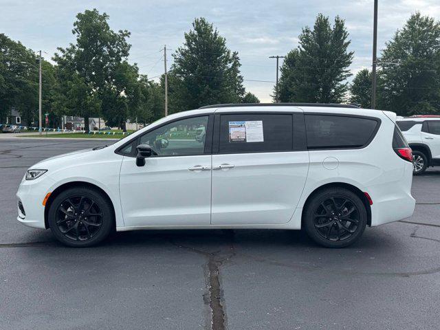 2025 Chrysler Pacifica Limited