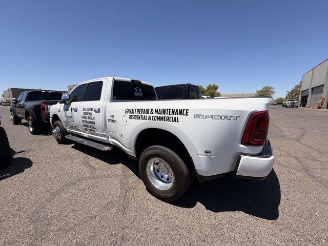 2025 Ram 3500 Laramie Crew Cab 4x4 8' Box