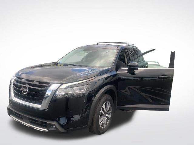 2022 Nissan Pathfinder SL 2WD
