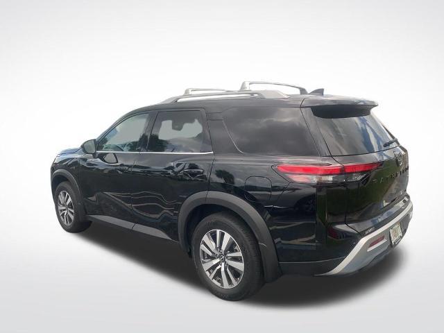 2022 Nissan Pathfinder SL 2WD