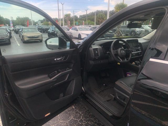 2022 Nissan Pathfinder SL 2WD