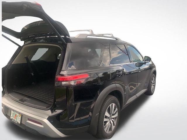 2022 Nissan Pathfinder SL 2WD