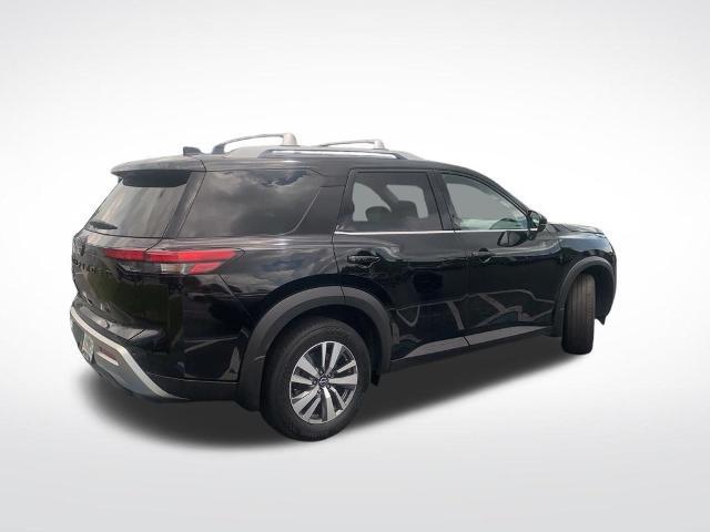 2022 Nissan Pathfinder SL 2WD