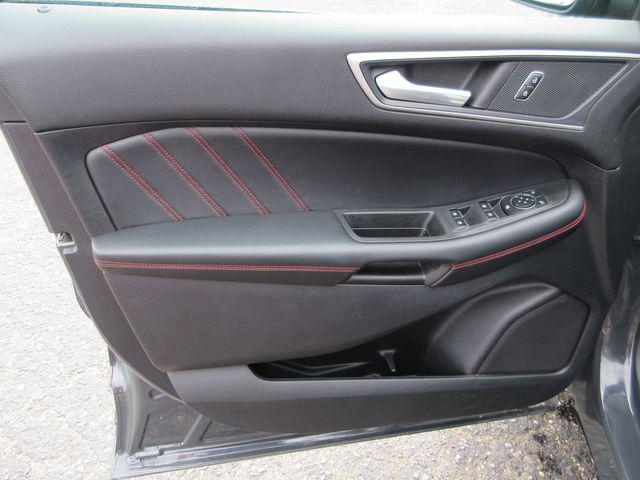 2021 Ford Edge ST Line