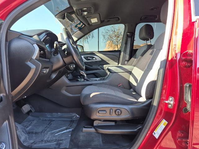 2023 Chevrolet Traverse AWD LT Cloth