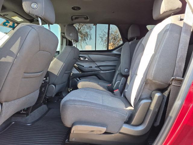 2023 Chevrolet Traverse AWD LT Cloth