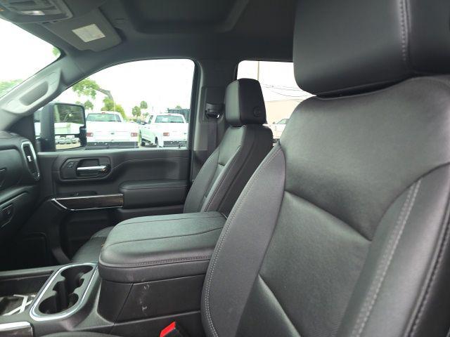 2023 Chevrolet Silverado 3500HD 4WD Crew Cab Standard Bed LTZ