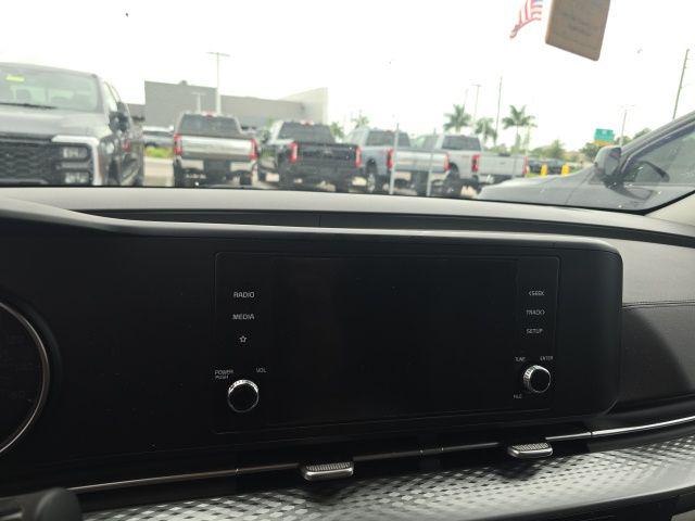 2024 Kia Carnival MPV LX Seat Package
