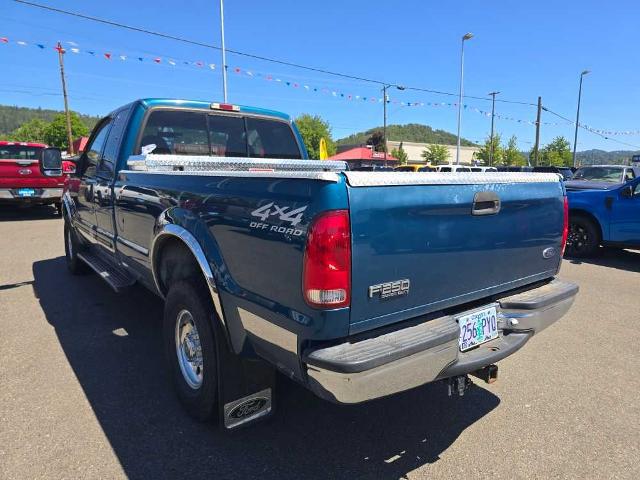 2000 Ford F-250 Lariat