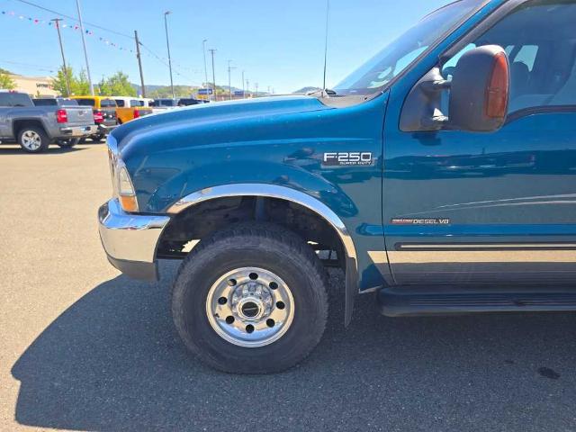 2000 Ford F-250 Lariat