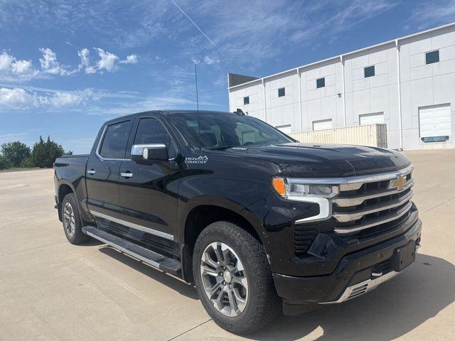 2023 Chevrolet Silverado 1500 4WD Crew Cab Short Bed High Country