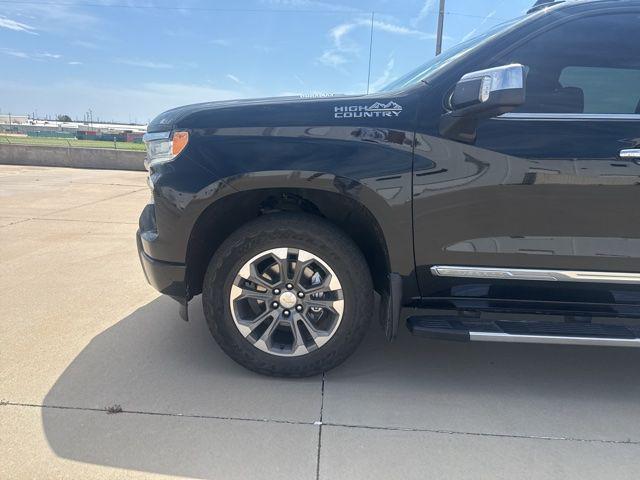2023 Chevrolet Silverado 1500 4WD Crew Cab Short Bed High Country