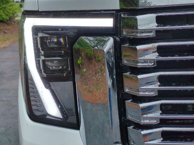 2026 GMC Sierra 2500HD Crew Cab, Standard Bed, Denali, 4WD