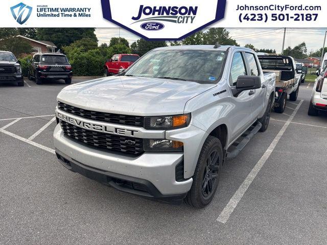 2022 Chevrolet Silverado 1500 4WD Crew Cab Short Bed Custom