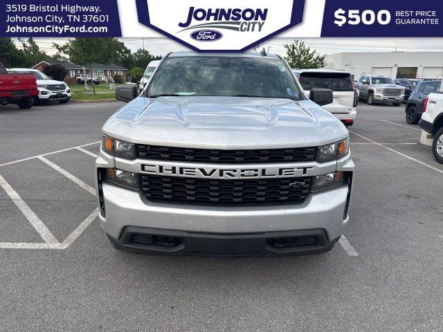 2022 Chevrolet Silverado 1500 4WD Crew Cab Short Bed Custom