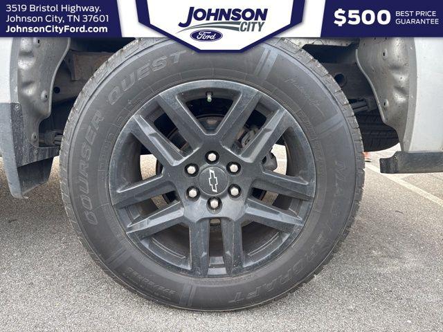 2022 Chevrolet Silverado 1500 4WD Crew Cab Short Bed Custom