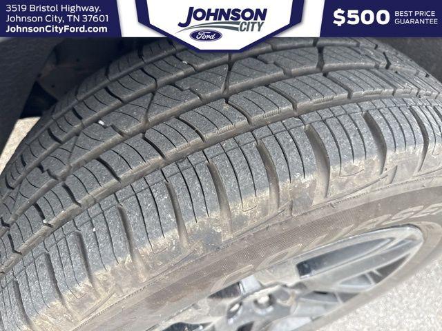 2022 Chevrolet Silverado 1500 4WD Crew Cab Short Bed Custom