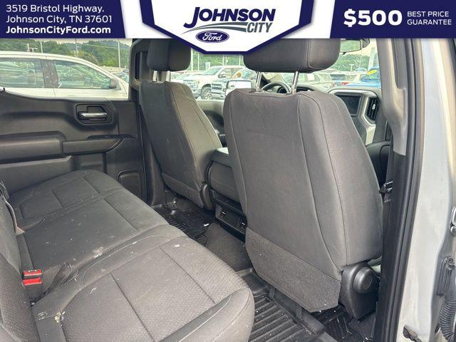 2022 Chevrolet Silverado 1500 4WD Crew Cab Short Bed Custom