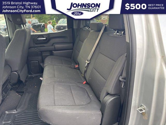 2022 Chevrolet Silverado 1500 4WD Crew Cab Short Bed Custom