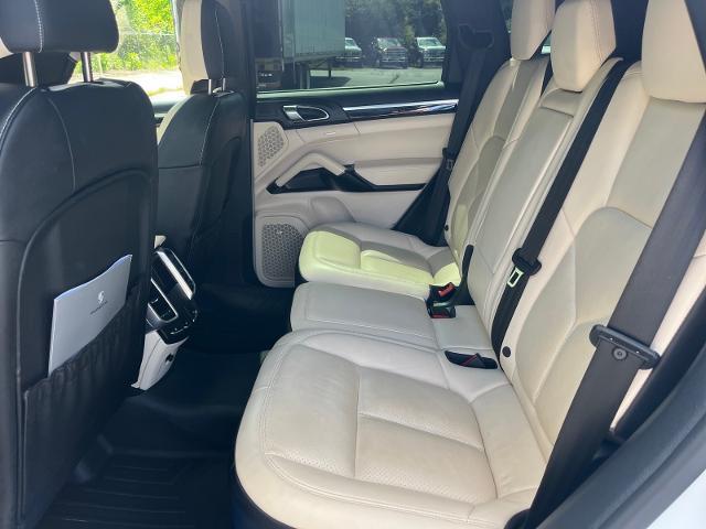2016 Porsche Cayenne Base