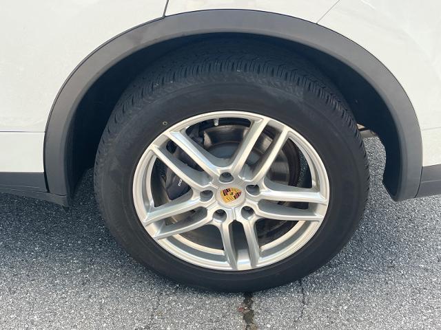 2016 Porsche Cayenne Base