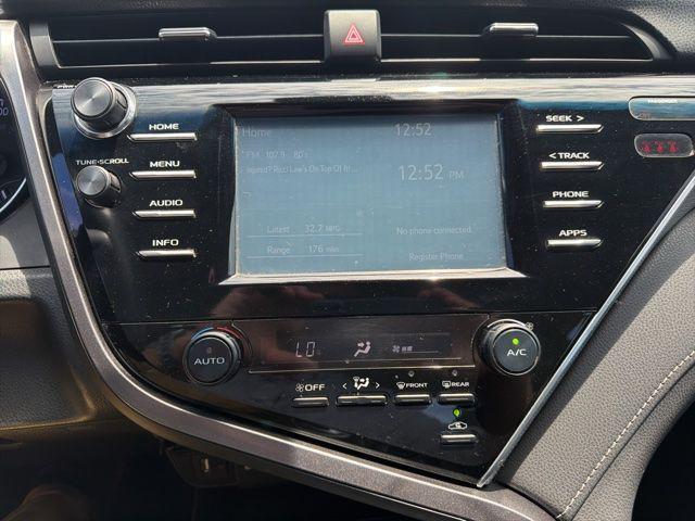 2018 Toyota Camry SE