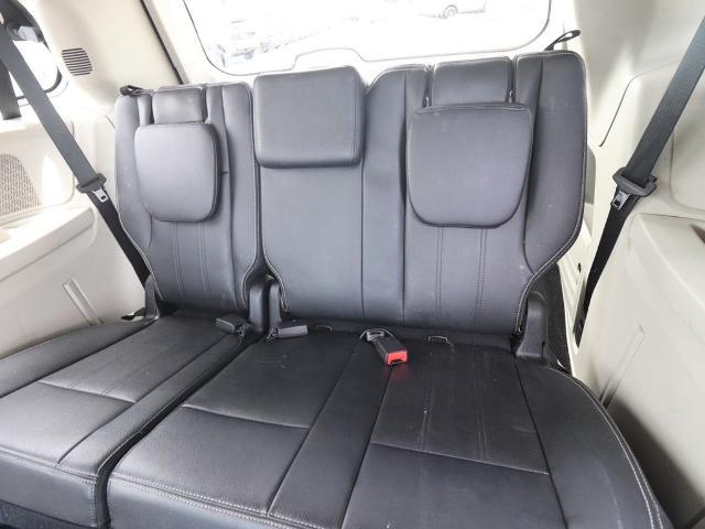 2014 Chrysler Town & Country Touring-L