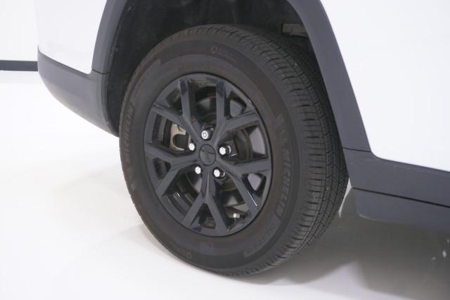 2025 Jeep Grand Cherokee L Altitude X 4x2