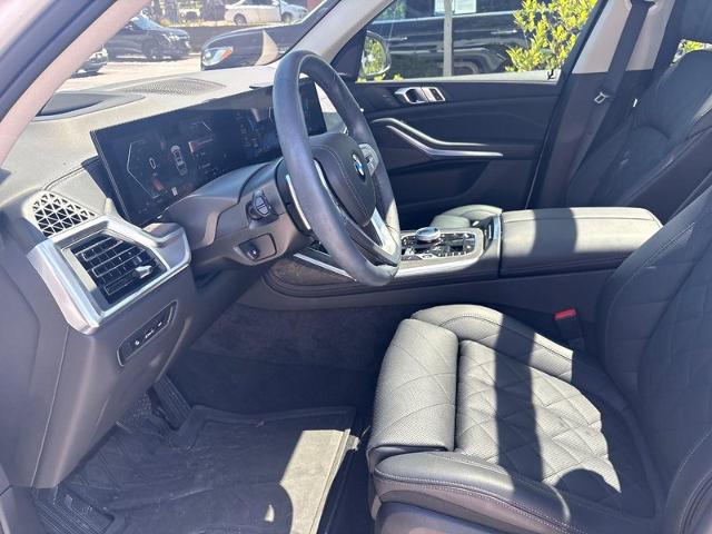 2025 BMW X7 xDrive40i