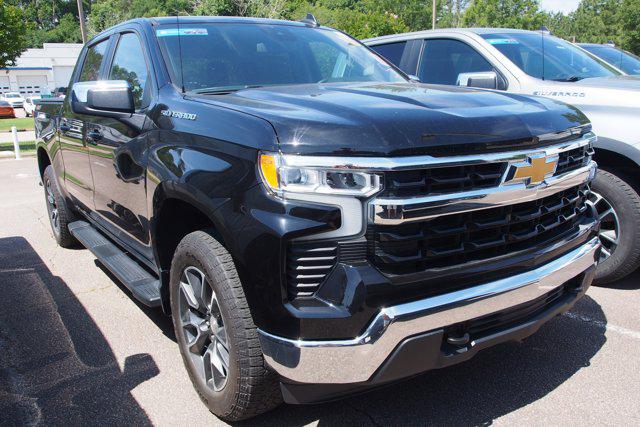 2023 Chevrolet Silverado 1500 4WD Crew Cab Short Bed LT with 2FL