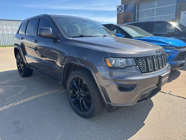 2020 Jeep Grand Cherokee Altitude 4x4 for sale in Indianola, IA