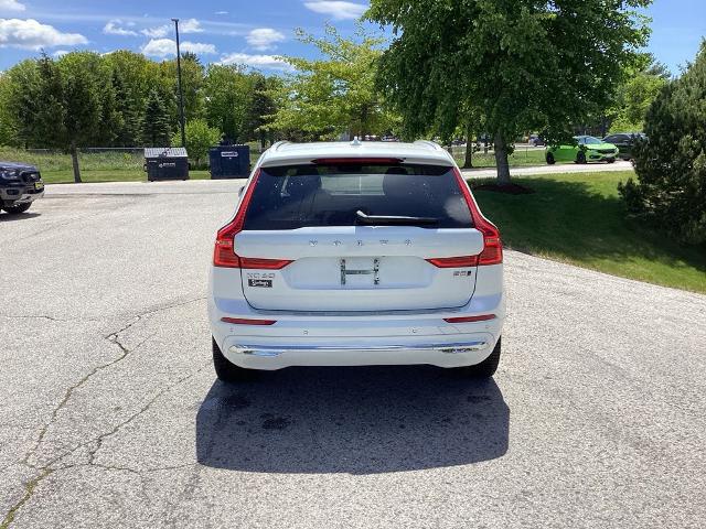 2022 Volvo XC60 B5 Inscription