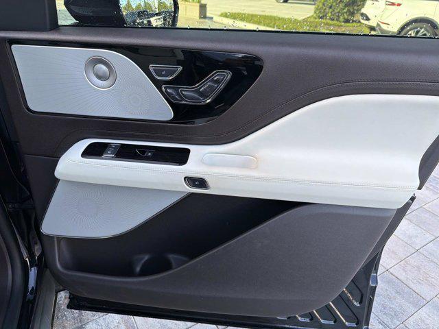 2024 Lincoln Aviator Black Label