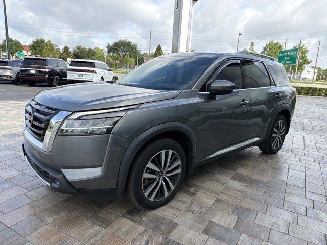 2022 Nissan Pathfinder Platinum 4WD