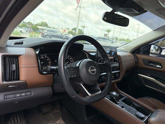 2022 Nissan Pathfinder Platinum 4WD