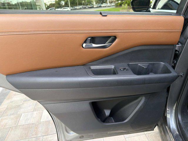 2022 Nissan Pathfinder Platinum 4WD