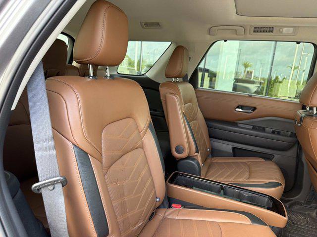 2022 Nissan Pathfinder Platinum 4WD
