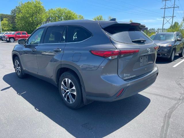 2022 Toyota Highlander Hybrid XLE
