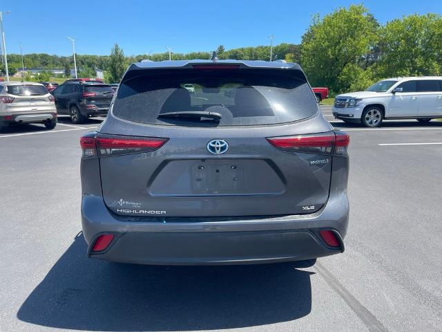 2022 Toyota Highlander Hybrid XLE