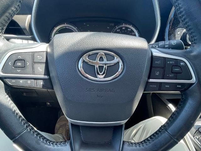 2022 Toyota Highlander Hybrid XLE