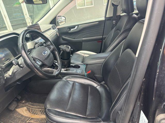 2021 Ford Escape Titanium