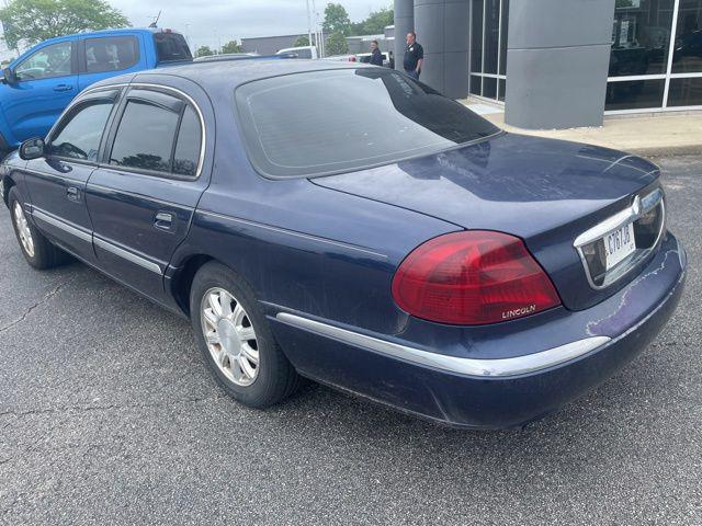 2002 Lincoln Continental Base
