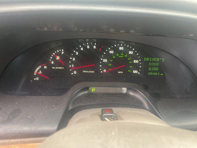 2002 Lincoln Continental Base