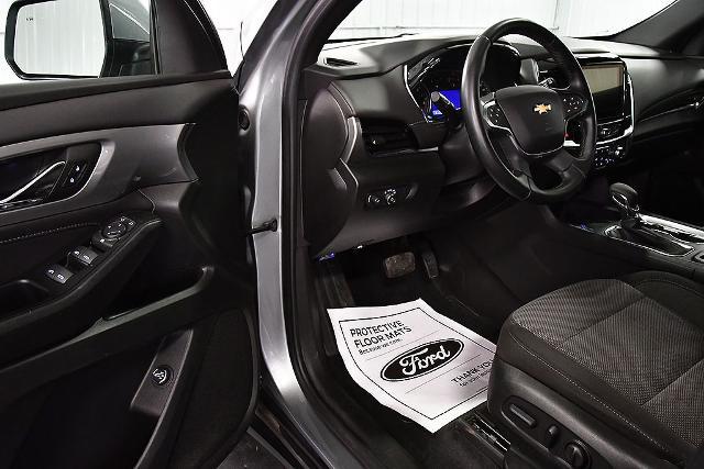 2023 Chevrolet Traverse AWD LT Cloth